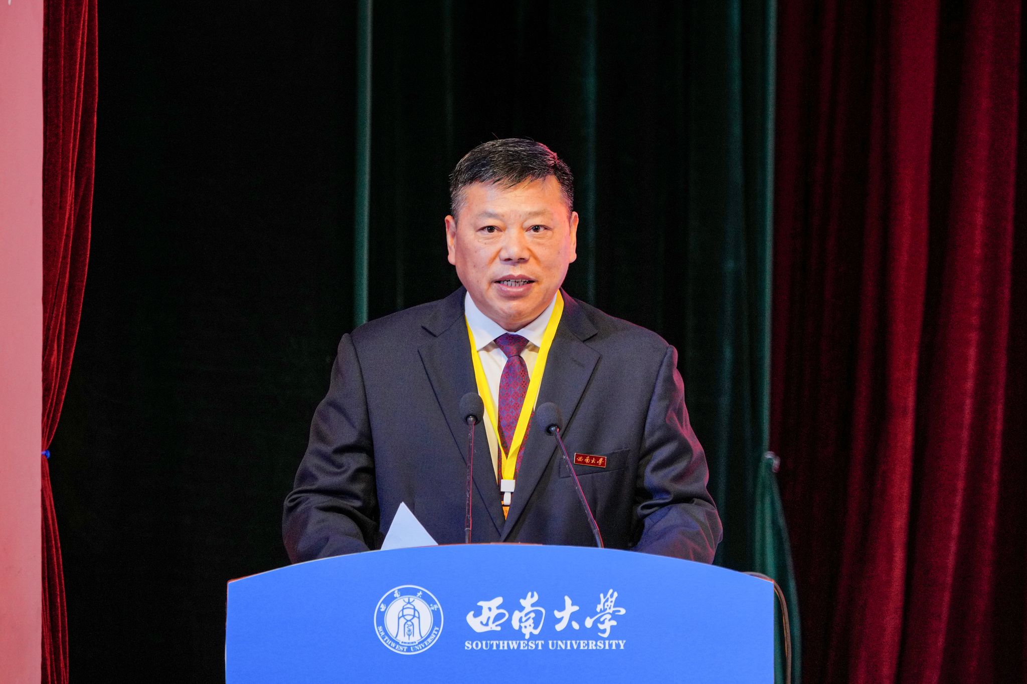 文件名称:DSC00248.jpg原图大小:7.40MB